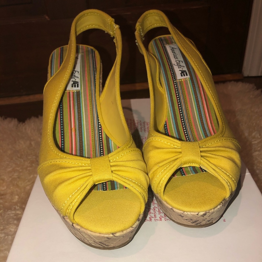 American Eagle shoe